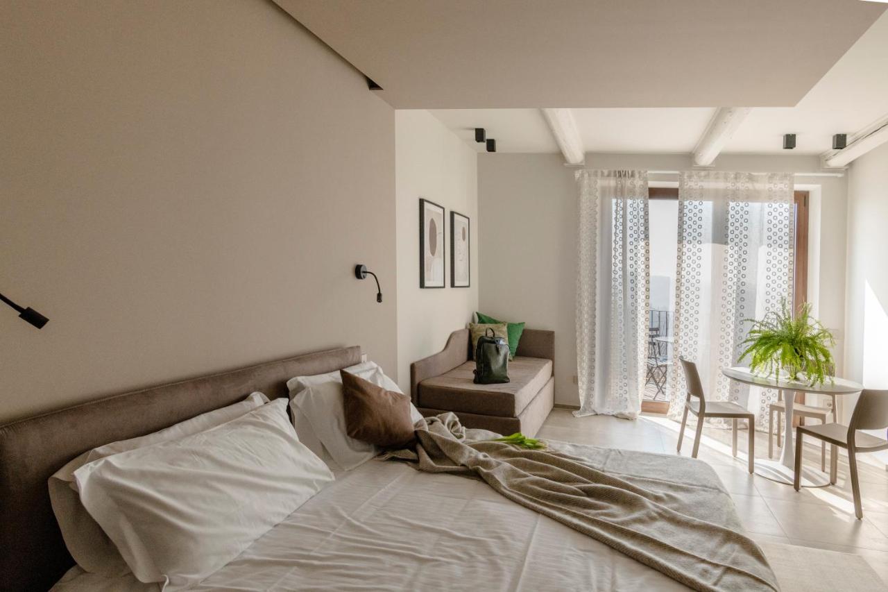 Il Cortile Suites Diano dʼAlba Exterior foto