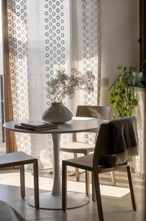 Il Cortile Suites Diano dʼAlba Exterior foto