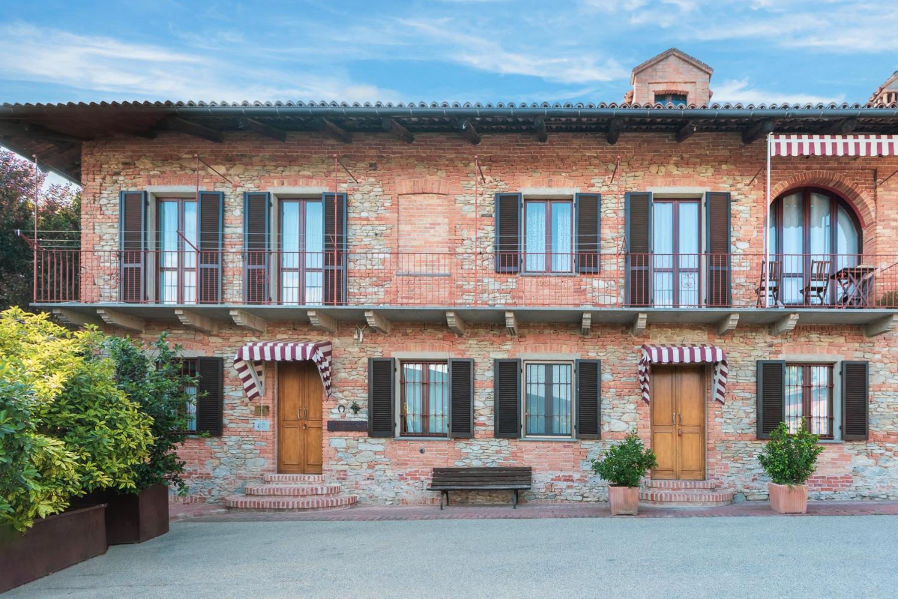 Il Cortile Suites Diano dʼAlba Exterior foto